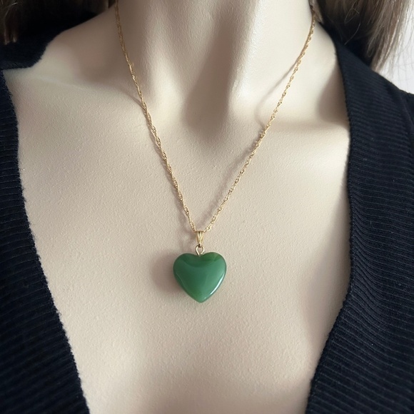 3-D Heart of Glass Pendant Necklace Exotic Jade Water Wave Gold Plate Chain - Picture 7 of 9